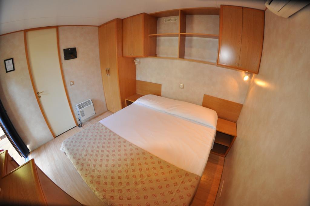 Camping Villaggio Paestum Foce del Sele المظهر الخارجي الصورة